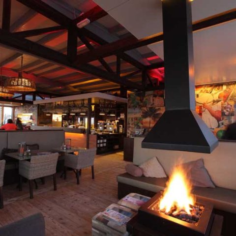 binnen-800-x533-vuur-kleur-wand