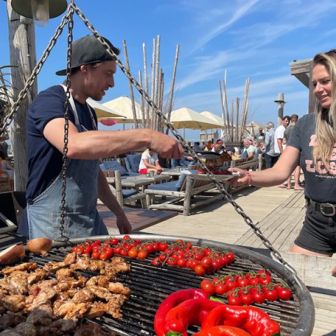 bbq strand bedrijfsuitje groep scheveningen-2