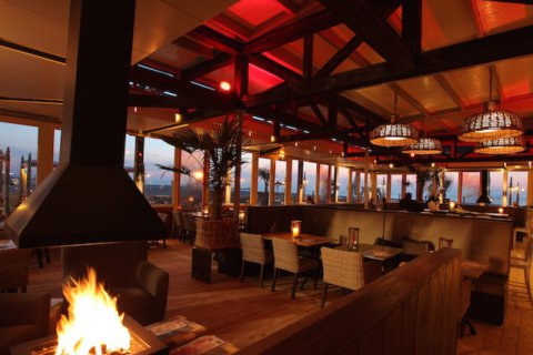 eventlocatie strand bedrijfsuitje teamuitje groep