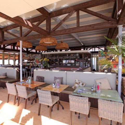 beachclub copacabana scheveningen strandtent binnen bedrijfsuitje