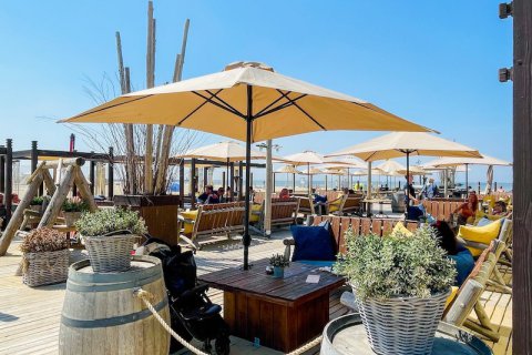 strand terras eventlocatie bedrijfsuitje en groepen