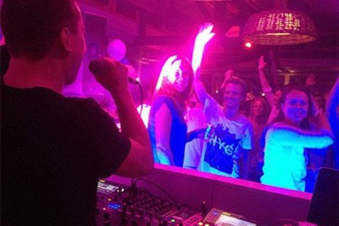 strandfeest bedrijfsuitje groepen scheveningen