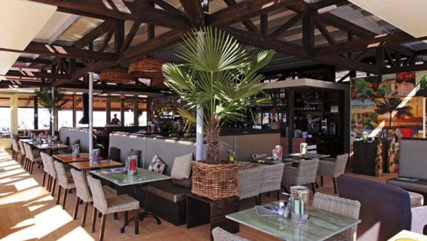 Restaurant op het strand